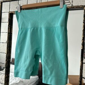 Set Active Seamless Bike Shorts Light Purple Athleticwear Gym Yoga Womens M/L